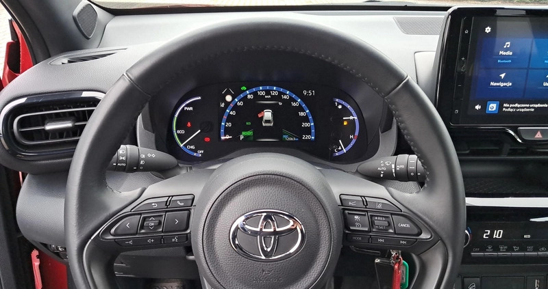 Toyota Yaris Cross cena 119900 przebieg: 12063, rok produkcji 2022 z Stary Sącz małe 277